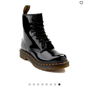 Dr. Martens Boots 🥾 Black Patent.